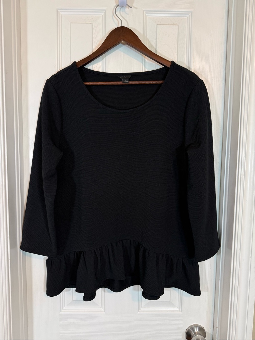 Ann Taylor Black Peplum Raffle Hemp Long Sleeve Top Size L